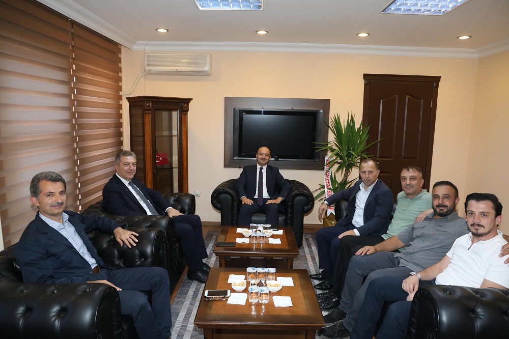 AK Parti Sakarya Milletvekili ve AK Parti İlçe Yönetiminden Kaymakamımıza Ziyaret